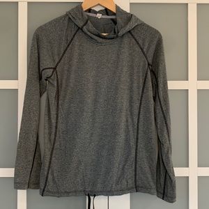 UA threadborne long sleeved shirt